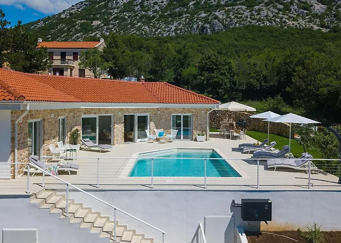 Vikendica Senza Nome *